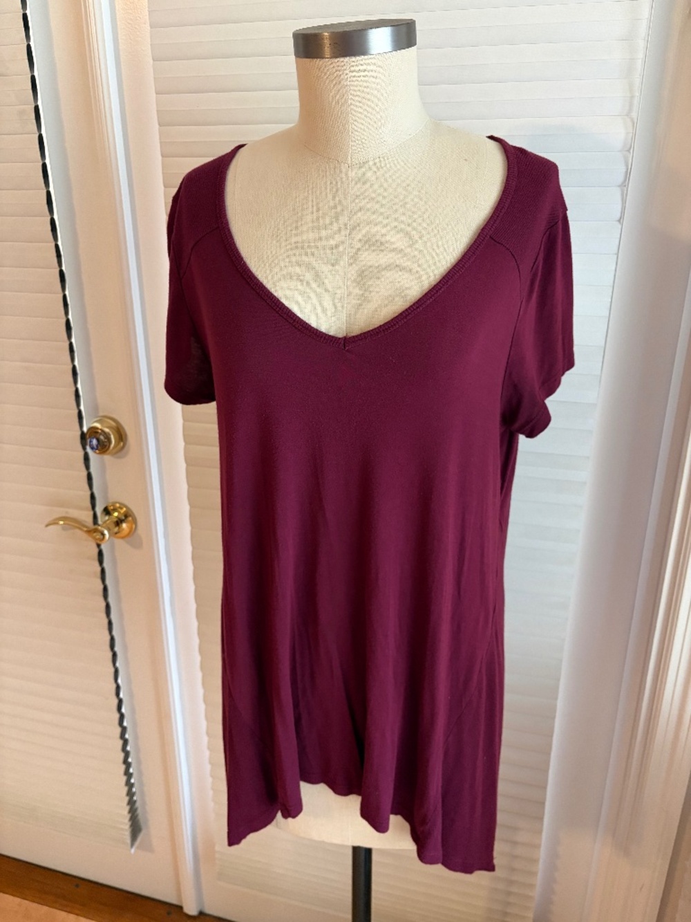 Olive & Oak Maroon Short Sleeve Top Size Medium